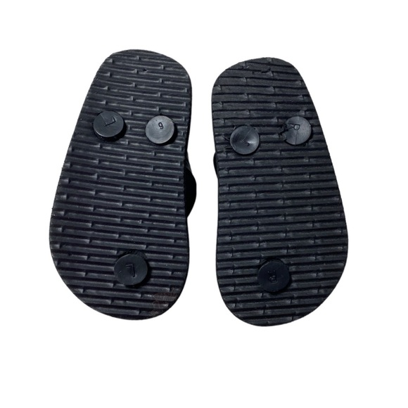 NWT Child’s Black Red & Blue Pirate Flip Flops Size 3-4 - Picture 4 of 8